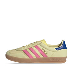 Un paio di Adidas Originals Gazelle Indoor W Footwear Un paio di Adidas Originals Gazelle Indoor W Footwear