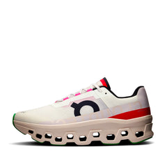 Un paio di On Cloudmonster Footwear Un paio di On Cloudmonster Footwear