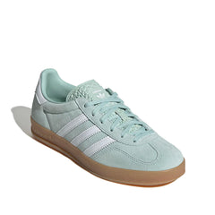 Un paio di Adidas Originals Gazelle Indoor W Footwear Un paio di Adidas Originals Gazelle Indoor W Footwear