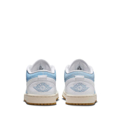 Un paio di Nike Jordan W Air Jordan 1 Low Se Footwear Un paio di Nike Jordan W Air Jordan 1 Low Se Footwear