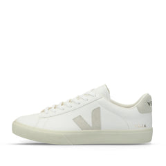 Un paio di Veja Campo Footwear Un paio di Veja Campo Footwear