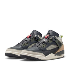 Un paio di Nike Jordan Jordan Spizike Low Footwear Un paio di Nike Jordan Jordan Spizike Low Footwear