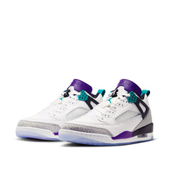 Un paio di Nike Jordan Jordan Spizike Low Footwear Un paio di Nike Jordan Jordan Spizike Low Footwear