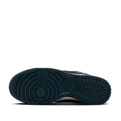 Un paio di Nike W Dunk Low Footwear Un paio di Nike W Dunk Low Footwear