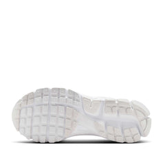Un paio di Nike W Zoom Vomero 5 Se Footwear Un paio di Nike W Zoom Vomero 5 Se Footwear