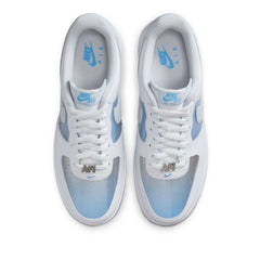 Un paio di Nike Air Force 1 Retro Qs Footwear Un paio di Nike Air Force 1 Retro Qs Footwear