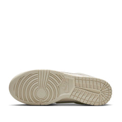 Un paio di Nike Dunk Low Retro Se Footwear Un paio di Nike Dunk Low Retro Se Footwear