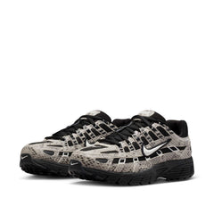 Un paio di Nike W P-6000 Se Footwear Un paio di Nike W P-6000 Se Footwear