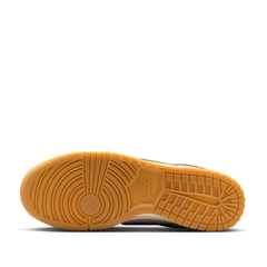 Un paio di Nike Dunk Low Retro Se Footwear Un paio di Nike Dunk Low Retro Se Footwear