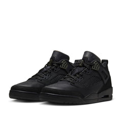 Un paio di Nike Jordan Jordan Spizike Low Utility Footwear Un paio di Nike Jordan Jordan Spizike Low Utility Footwear