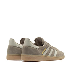 Un paio di Adidas Originals Handball Spezial Footwear Un paio di Adidas Originals Handball Spezial Footwear