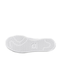 Un paio di Adidas Originals Stan Smith Gs Stringa Footwear Un paio di Adidas Originals Stan Smith Gs Stringa Footwear