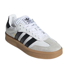 Un paio di Adidas Originals Samba Xlg Footwear Un paio di Adidas Originals Samba Xlg Footwear