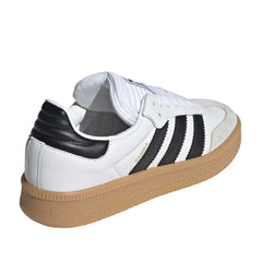 Un paio di Adidas Originals Samba Xlg Footwear Un paio di Adidas Originals Samba Xlg Footwear