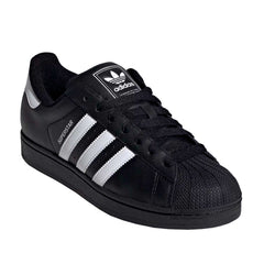 Un paio di Adidas Originals Superstar II Footwear Un paio di Adidas Originals Superstar II Footwear
