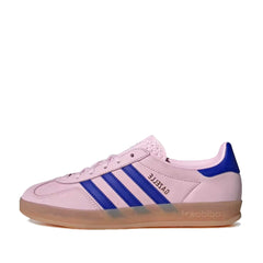 Un paio di Adidas Originals Gazelle Indoor Footwear Un paio di Adidas Originals Gazelle Indoor Footwear