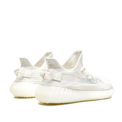 Un paio di Adidas Yeezy Yeezy Boost 350 V2 Sn99 Footwear Un paio di Adidas Yeezy Yeezy Boost 350 V2 Sn99 Footwear