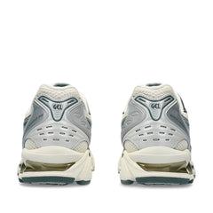Un paio di Asics Gel-Kayano 14 W Footwear Un paio di Asics Gel-Kayano 14 W Footwear