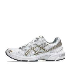 Un paio di Asics Gel-1130 Footwear Un paio di Asics Gel-1130 Footwear