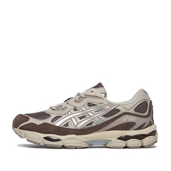 Un paio di Asics Gel-Nyc Footwear Un paio di Asics Gel-Nyc Footwear