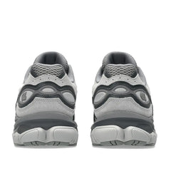Un paio di Asics Gel-Nyc 2.0 Footwear Un paio di Asics Gel-Nyc 2.0 Footwear