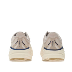 Un paio di Hoka Bondi 9 Footwear Un paio di Hoka Bondi 9 Footwear