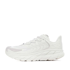 Un paio di Hoka One Clifton Ls Footwear Un paio di Hoka One Clifton Ls Footwear