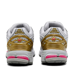 Un paio di New Balance W 1906 Rch Footwear Un paio di New Balance W 1906 Rch Footwear