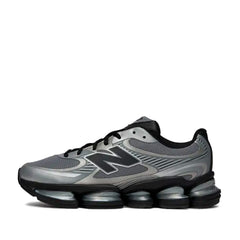 Un paio di New Balance 2000 Footwear Un paio di New Balance 2000 Footwear