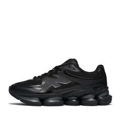Un paio di New Balance 2000 Footwear Un paio di New Balance 2000 Footwear
