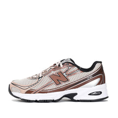 Un paio di New Balance U740bb2 Footwear Un paio di New Balance U740bb2 Footwear
