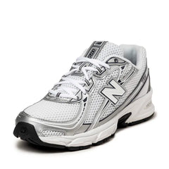 Un paio di New Balance W 740 Wn2 Footwear Un paio di New Balance W 740 Wn2 Footwear