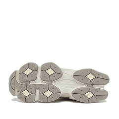 Un paio di New Balance W 9060erc Footwear Un paio di New Balance W 9060erc Footwear