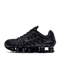 Un paio di Nike W Shox Tl Footwear Un paio di Nike W Shox Tl Footwear