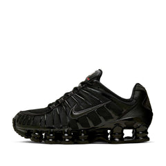 Un paio di Nike Shox Tl Footwear Un paio di Nike Shox Tl Footwear