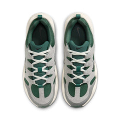 Un paio di Nike Tech Hera Footwear Un paio di Nike Tech Hera Footwear