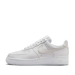 Un paio di Nike W Air Force 1 '07 Nn Footwear Un paio di Nike W Air Force 1 '07 Nn Footwear