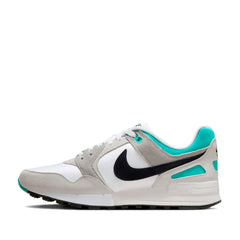 Un paio di Nike Air Pegasus '89 Footwear Un paio di Nike Air Pegasus '89 Footwear