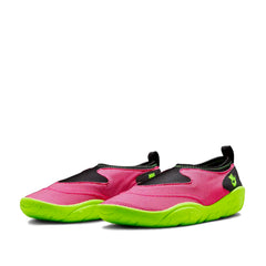 Un paio di Nike W Aqua Turf Footwear Un paio di Nike W Aqua Turf Footwear
