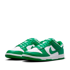 Un paio di Nike Dunk Low Retro Footwear Un paio di Nike Dunk Low Retro Footwear