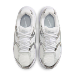 Un paio di Nike W V5 Rnr Footwear Un paio di Nike W V5 Rnr Footwear