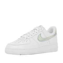 Un paio di Nike W Air Force 1 '07 Se Footwear Un paio di Nike W Air Force 1 '07 Se Footwear