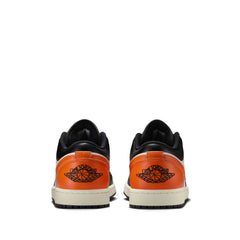 Un paio di Nike Jordan Air Jordan 1 Low Footwear Un paio di Nike Jordan Air Jordan 1 Low Footwear