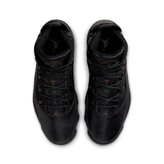 Un paio di Nike Jordan Jordan Winterized 6 Rings Footwear Un paio di Nike Jordan Jordan Winterized 6 Rings Footwear