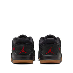 Un paio di Nike Jordan Jordan Flight Court Footwear Un paio di Nike Jordan Jordan Flight Court Footwear
