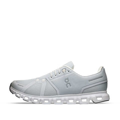 Un paio di On Cloud 6 Footwear Un paio di On Cloud 6 Footwear