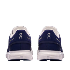 Un paio di On Cloud 6 Footwear Un paio di On Cloud 6 Footwear