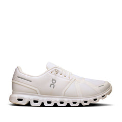 Un paio di On Cloud 6 Footwear Un paio di On Cloud 6 Footwear