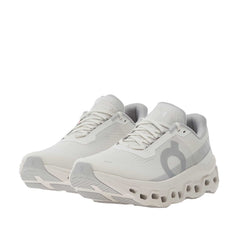 Un paio di On Cloudmster 1 W Footwear Un paio di On Cloudmster 1 W Footwear