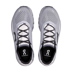 Un paio di On Cloudmster Footwear Un paio di On Cloudmster Footwear